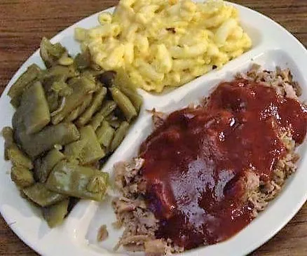 Green Beans and Macaroni and Cheese